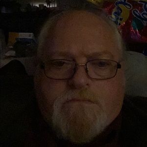 Meet your Posher, Dennis